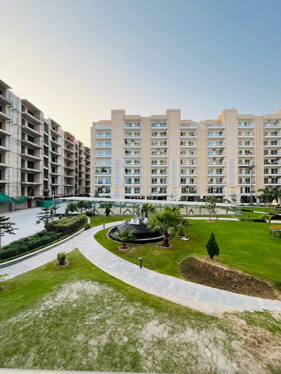 3.5 BHK + Pooja Room 2025 Sq.Ft. Apartment in Hermitage Centralis