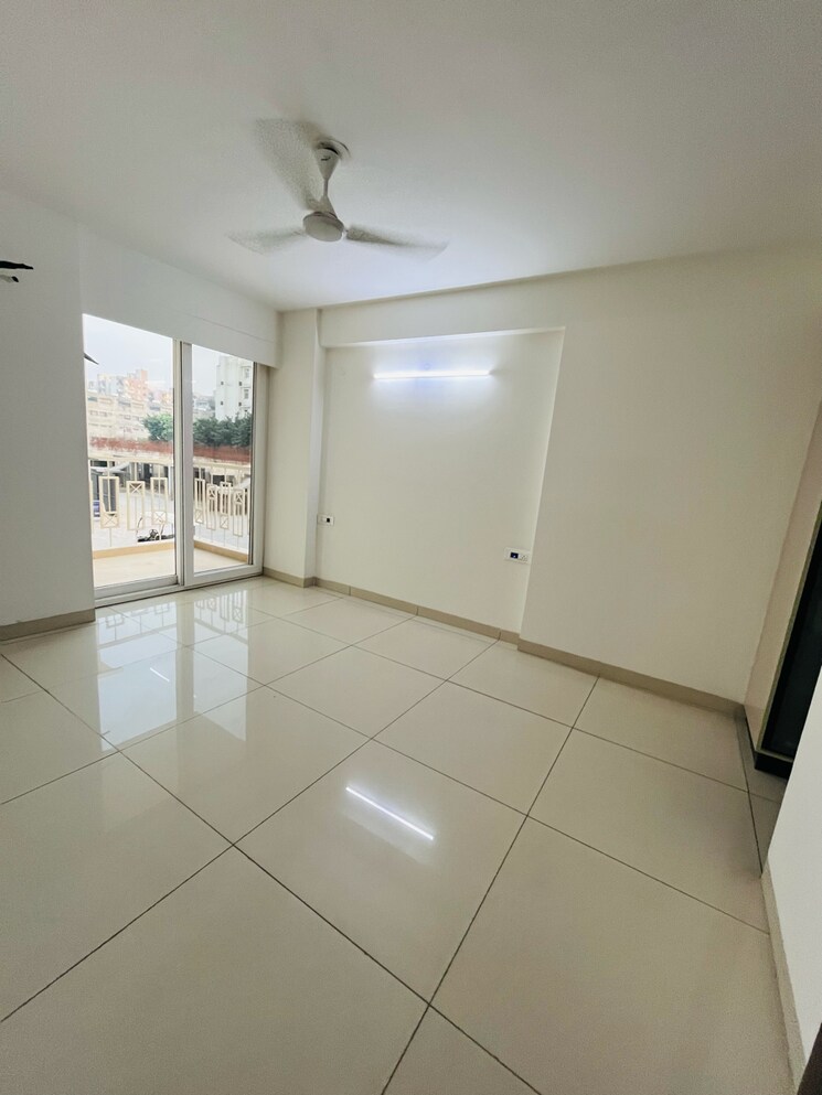 Kitchen, hermitage-centralis 3.5 Bedroom 2025 Sq.Ft. Apartment In Vip Road Zirakpur 7833888