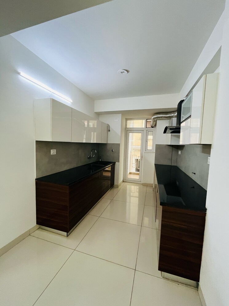 Kitchen, hermitage-centralis 3.5 Bedroom 2025 Sq.Ft. Apartment In Vip Road Zirakpur 7833888