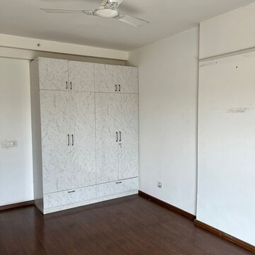 2 BHK Apartment For Rent in Shree Vardhman Green Court, Sector 90