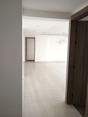 Room in 4 BHK Apartment at ATS Triumph, Sector 104 – for Sale