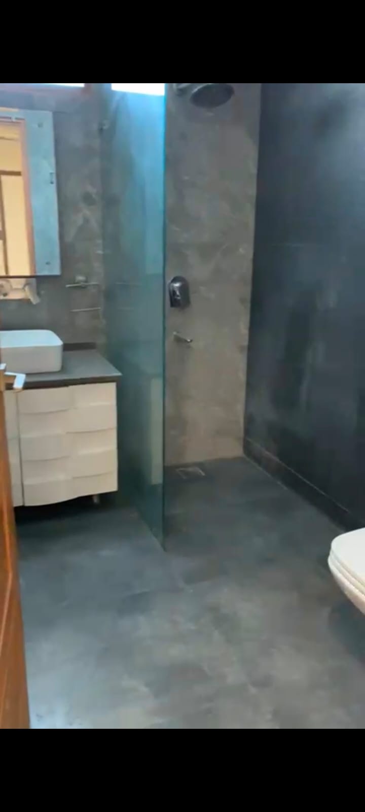 4 BHK + Servant Room Builder Floor For Sale in BPTP Park Central