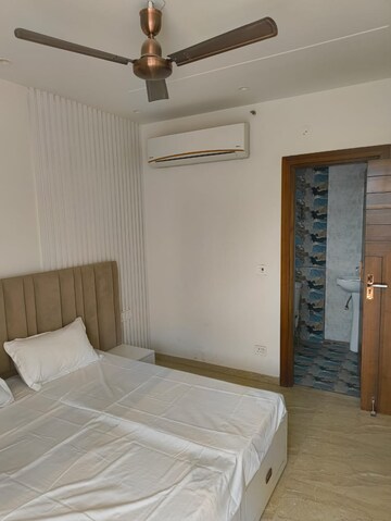 Room in 2 BHK Apartment at SLF Anushree, Sector 75 – for Sale