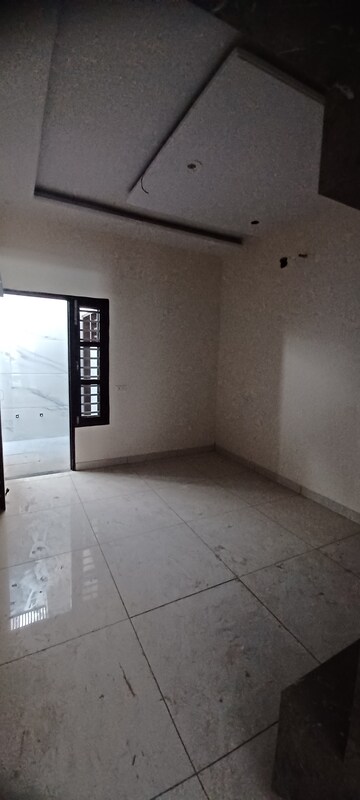 Furnished Amenities in 2 BHK Independent House at Patiala Road – for Sale