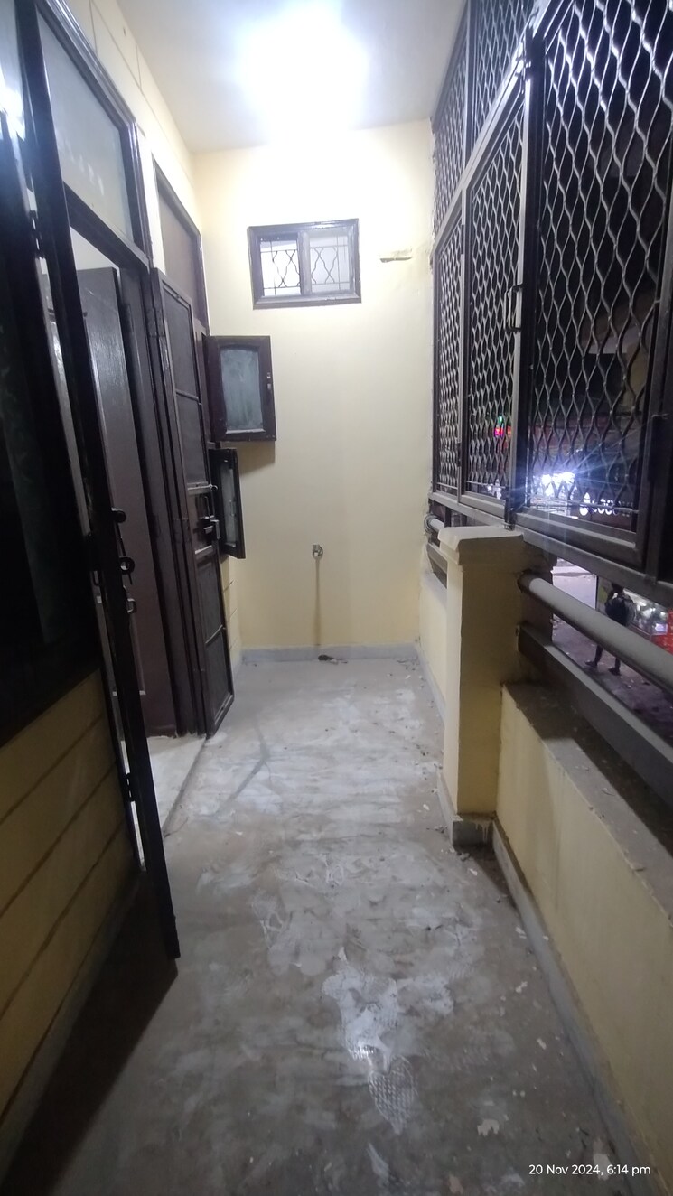 Kitchen, uttam nagar 2 Bedroom 70 Sq.Yd. Builder Floor In Uttam Nagar Delhi 7834029