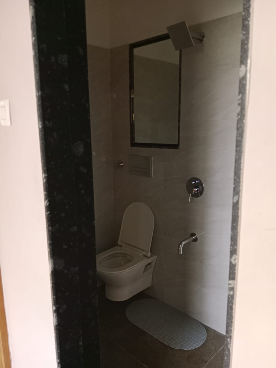 1 BHK + Extra Room Apartment For Sale in Omkar Laxmi Lifestyle