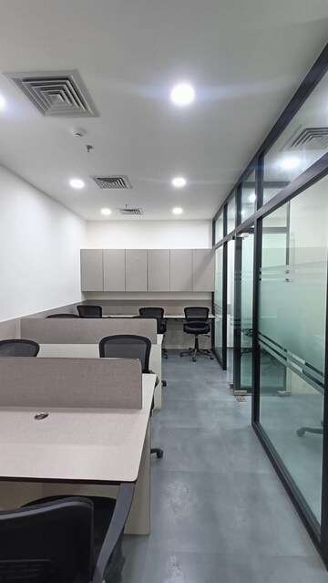 Office Space For Rent in Mani Casadona, New Town