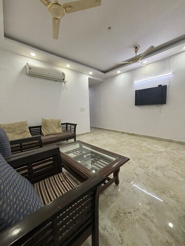 2 BHK Builder Floor For Rent in Saket