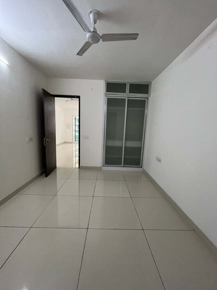 undefined, hermitage-centralis 3 Bedroom 1700 Sq.Ft. Apartment In Vip Road Zirakpur 7834678