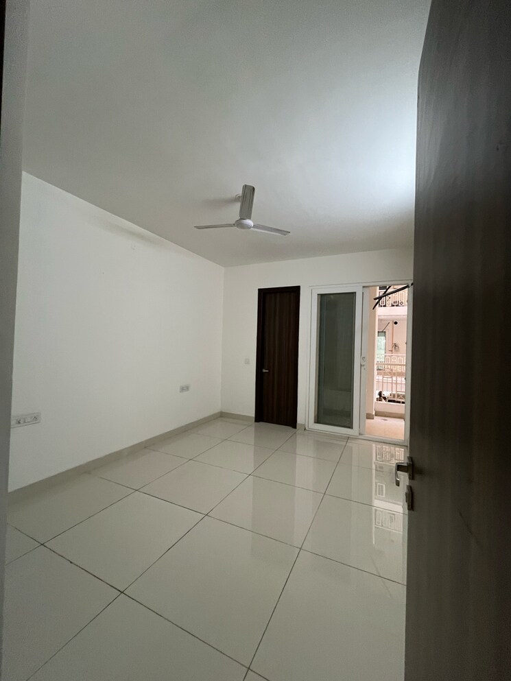 Room, hermitage-centralis 3 Bedroom 1700 Sq.Ft. Apartment In Vip Road Zirakpur 7834678