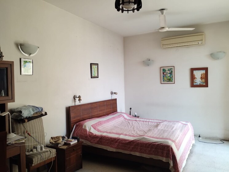 Bedroom, unitech-south-city-ii 3.5 Bedroom 3150 Sq.Ft. Builder Floor In Sector 50 Gurgaon 7834698