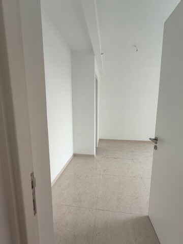Room in 2 BHK Apartment at Hiranandani Delanna, Ghodbunder Road – for Sale