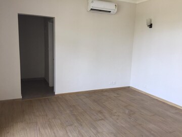 Room in 2 BHK Apartment at Indiabulls Centrum Park, Sector 103 – for Sale