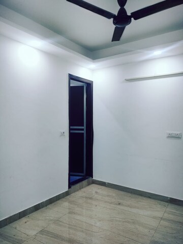 1 RK Builder Floor For Rent in Paryavaran Complex