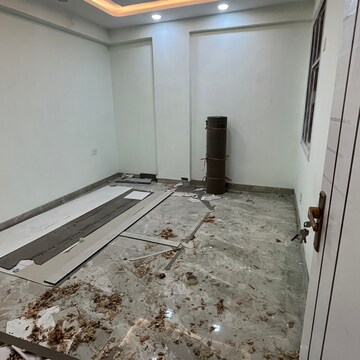 Room in 3 BHK Builder Floor at Chattarpur – for Sale