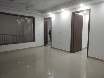 Room in 3 BHK Builder Floor at Saket – for Sale
