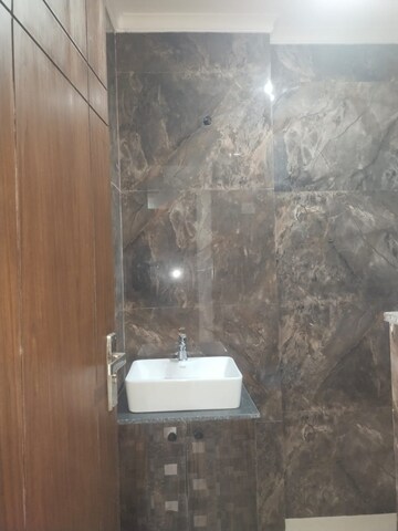 Bathroom in 3 BHK Builder Floor at Saket – for Sale