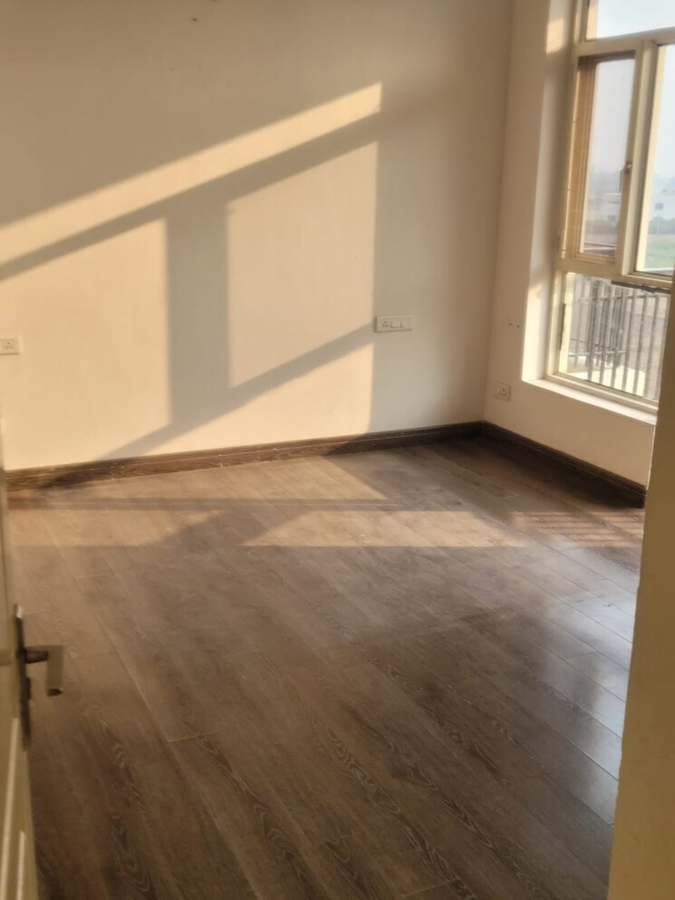 Room, sushma-green-vista 2 Bedroom 1276 Sq.Ft. Apartment In Ghazipur Zirakpur 7834858