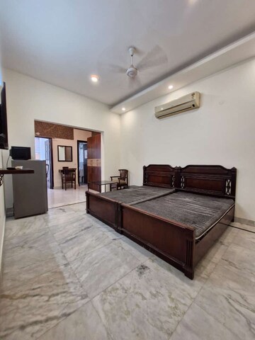 2 BHK Builder Floor For Rent in Vatika City, Sector 49