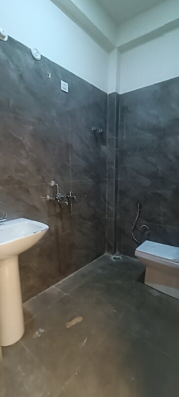 Bathroom in 3 BHK Villa at Arsha Madhav Greens, Gomti Nagar – for Sale