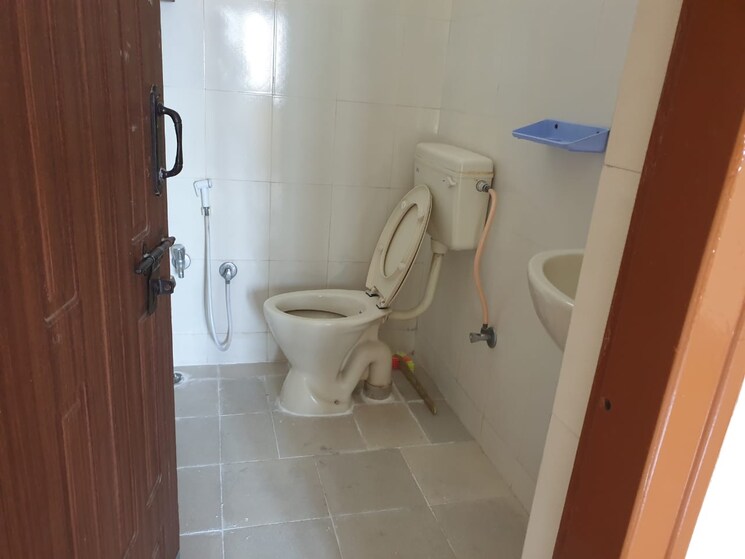 Bathroom, murugesh palya 2 Bedroom 978 Sq.Ft. Apartment In Murugesh Palya Bangalore 7834862