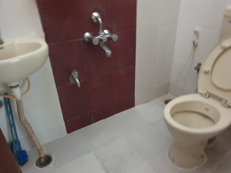 Bathroom, murugesh palya 2 Bedroom 978 Sq.Ft. Apartment In Murugesh Palya Bangalore 7834862