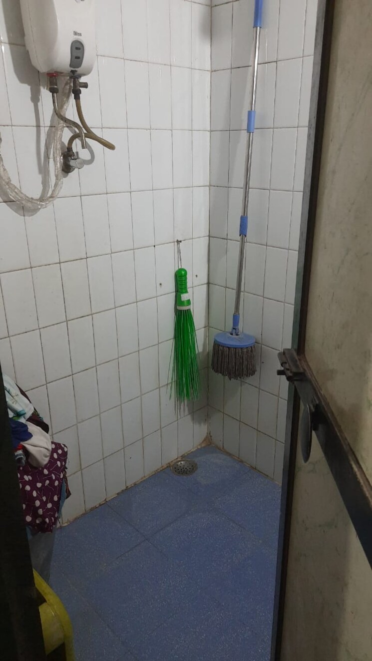 Bathroom, lokgram-complex 1 RK 395 Sq.Ft. Apartment In Kalyan East Thane 7834971