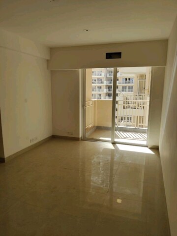 Room in 2 BHK Apartment at Experion The Heart Song, Sector 108 – for Sale