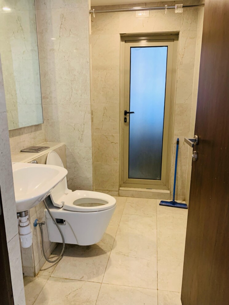 Bathroom, hiranandani-estate-rodas-enclave 4 Bedroom 2020 Sq.Ft. Apartment In Hiranandani Estate Thane 7835040