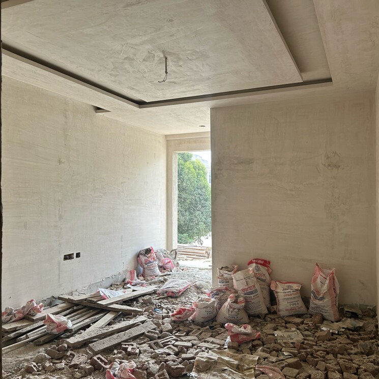 Room, sector 75 4 Bedroom 500 Sq.Yd. Builder Floor In Sector 75 Faridabad 7835120