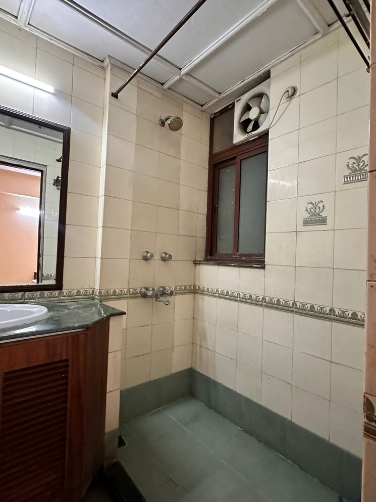 Kitchen, vipul-greens 3 Bedroom 1860 Sq.Ft. Apartment In Sector 48 Gurgaon 7835125