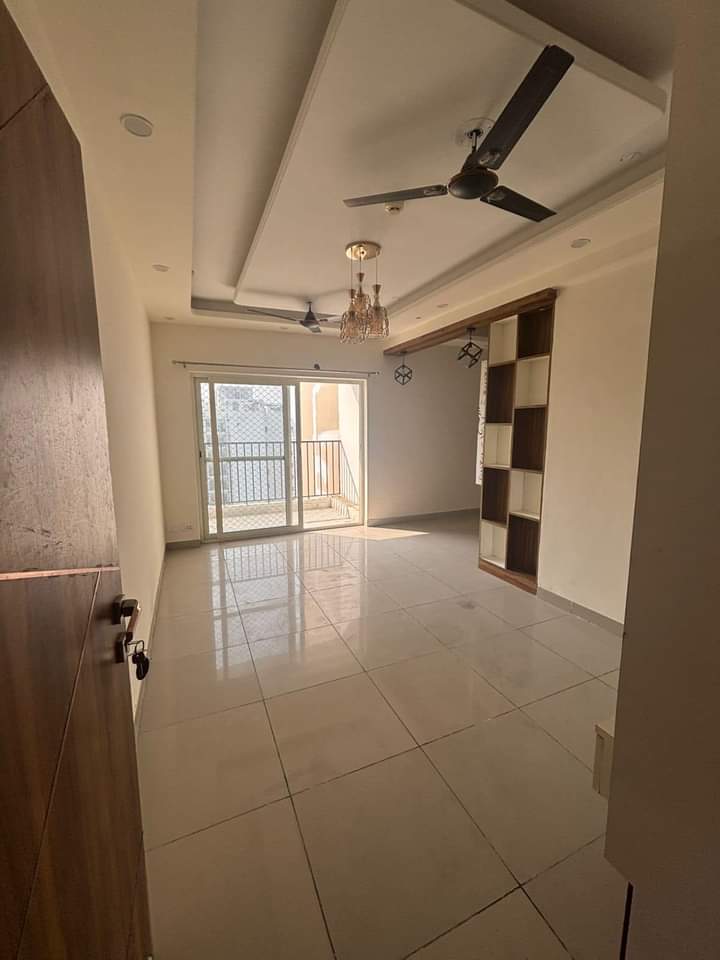 3 BHK + Extra Room Apartment For Sale in Panchsheel Greens II