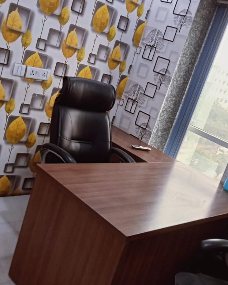 Living Room, sector 63 Commercial Office Space 2000 Sq.Ft. In Sector 63 Noida 7835324