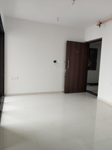 1 BHK Apartment For Rent in Runwal Eirene, Balkum Pada