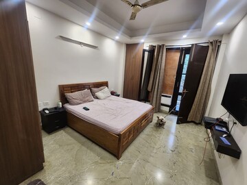 Living Room in 3 BHK Apartment at Unitech Uniworld City, Sector 30 – for Sale