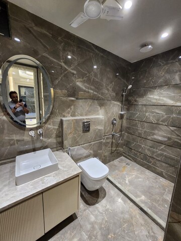 Kitchen in 4 BHK Apartment at DLF The Crest, Sector 54 – for Sale