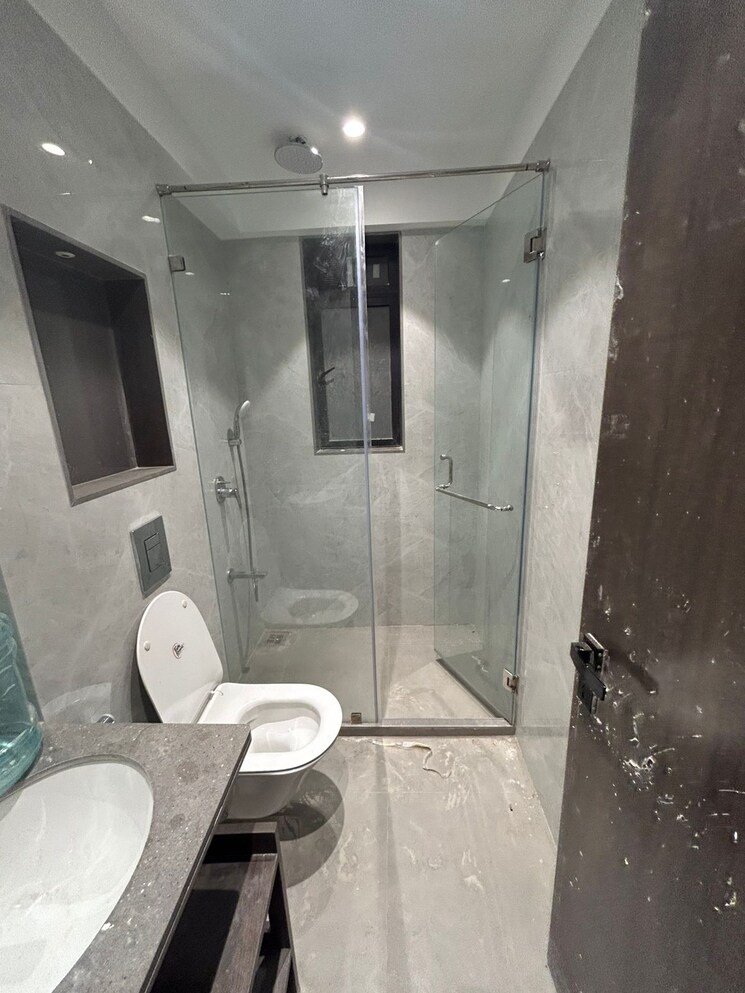 Bathroom, l-nagpal-nn-tower 2 Bedroom 735 Sq.Ft. Apartment In Khar West Mumbai 7835887