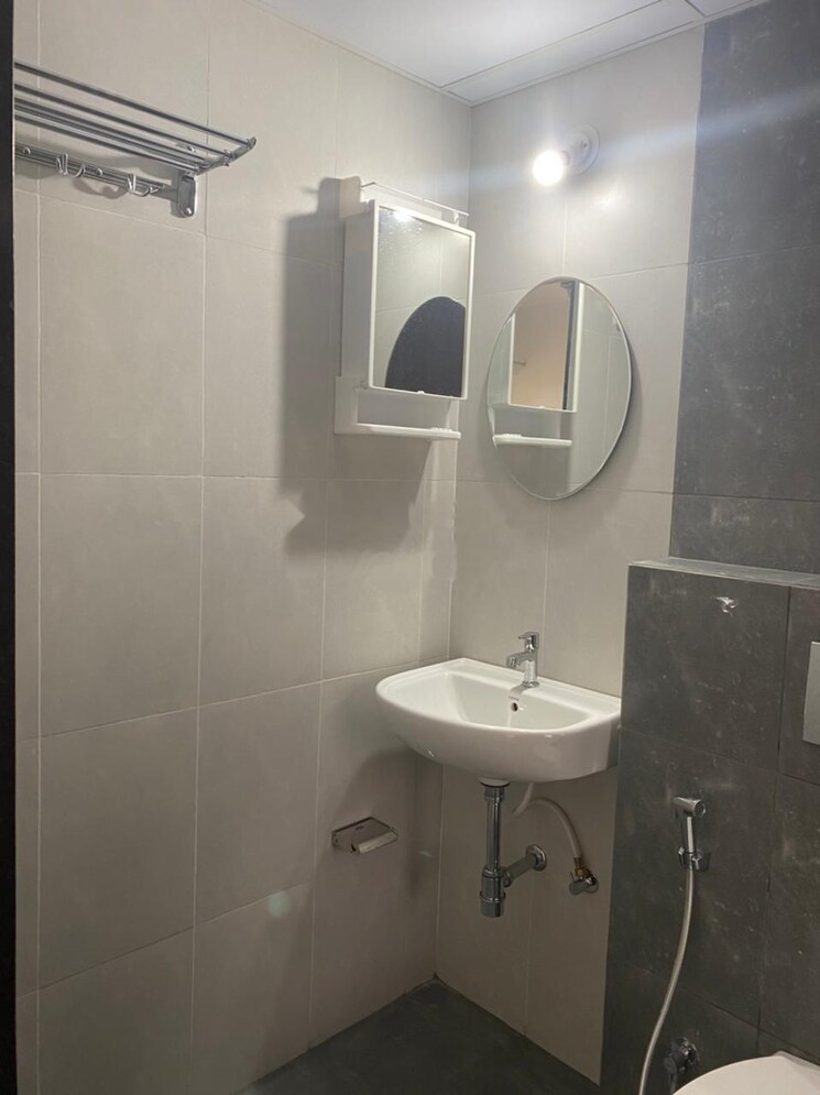 Bathroom, shapoorji-pallonji-joyville-hinjewadi 2 Bedroom 592 Sq.Ft. Apartment In Hinjewadi Pune 7835985