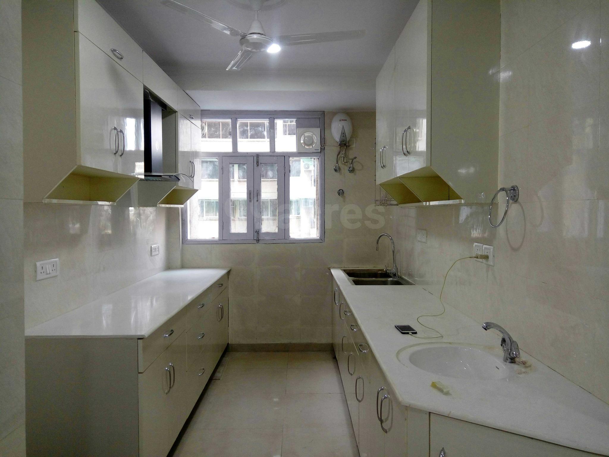 3 BHK Apartment For Rent in Guru Ramas Apartment Sector 22 Dwarka Delhi  7836076