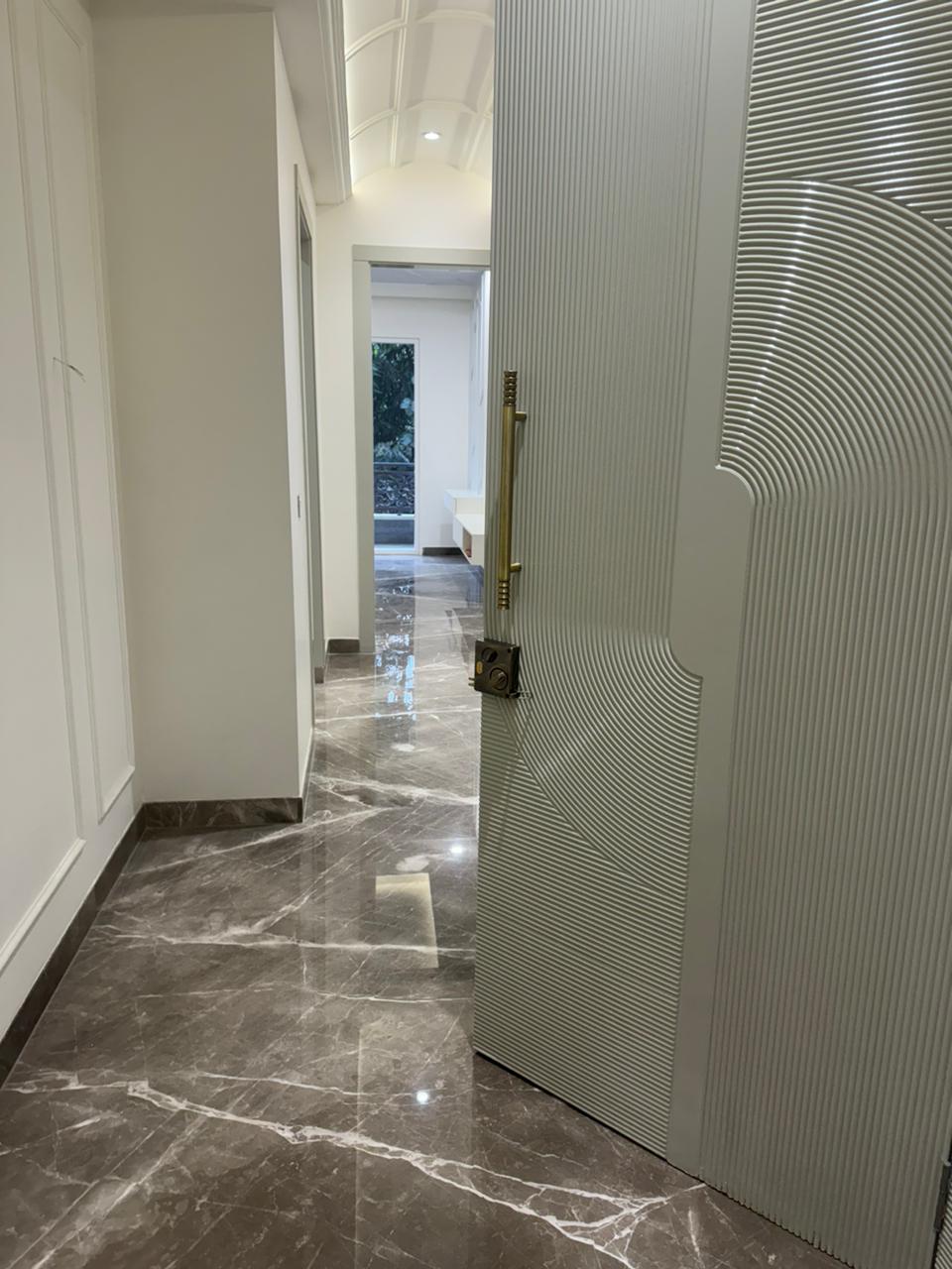 3 BHK + Servant Room,Extra Room Builder Floor For Sale in New Rajinder Nagar