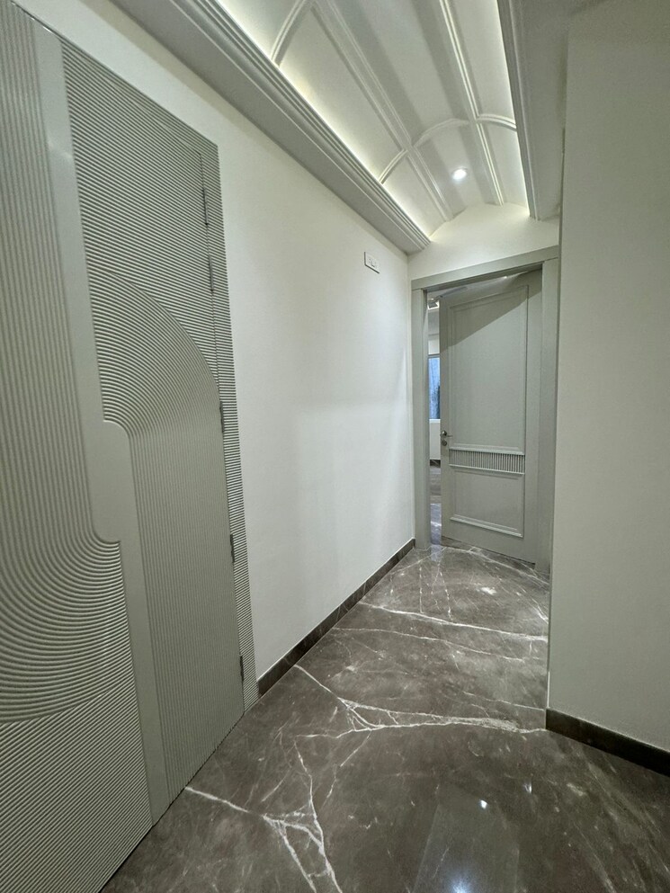 undefined, new rajinder nagar 3 Bedroom 200 Sq.Yd. Builder Floor In New Rajinder Nagar Delhi 7836265