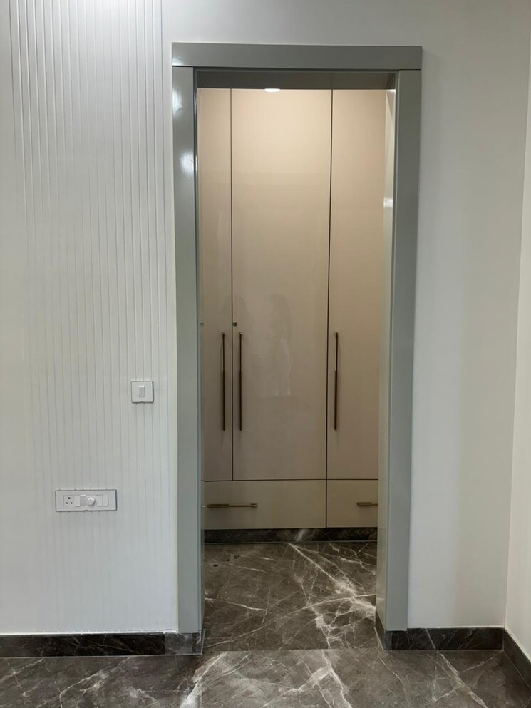 undefined, new rajinder nagar 3 Bedroom 200 Sq.Yd. Builder Floor In New Rajinder Nagar Delhi 7836310