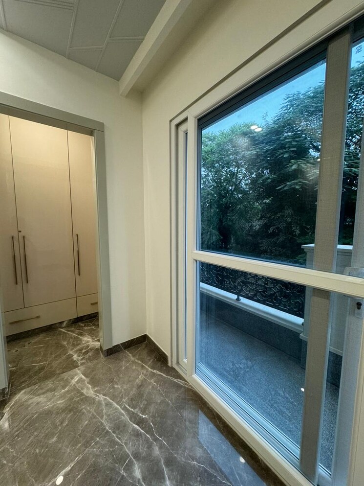 Room, new rajinder nagar 3 Bedroom 200 Sq.Yd. Builder Floor In New Rajinder Nagar Delhi 7836310