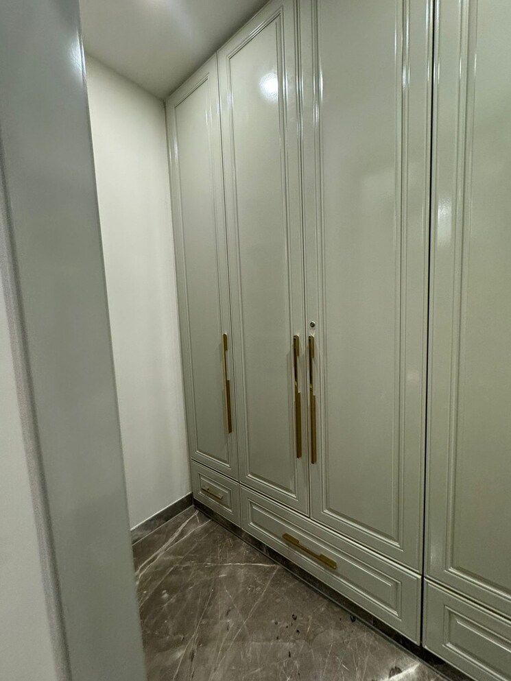 Room, new rajinder nagar 3 Bedroom 200 Sq.Yd. Builder Floor In New Rajinder Nagar Delhi 7836375