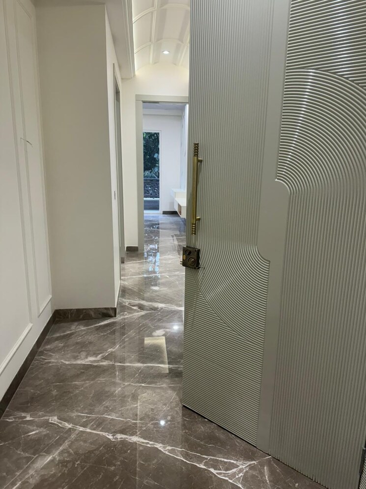 undefined, new rajinder nagar 3 Bedroom 200 Sq.Yd. Builder Floor In New Rajinder Nagar Delhi 7836375