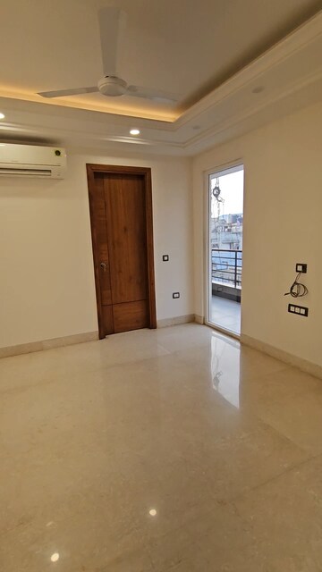 Room in 3 BHK Builder Floor at New Rajinder Nagar – for Sale