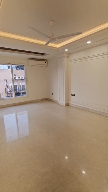 Room in 3 BHK Builder Floor at New Rajinder Nagar – for Sale