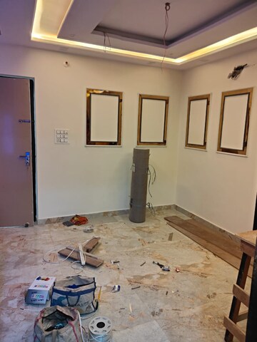 Living Room in 2.5 BHK Builder Floor at Rohini Sector 7 – for Sale