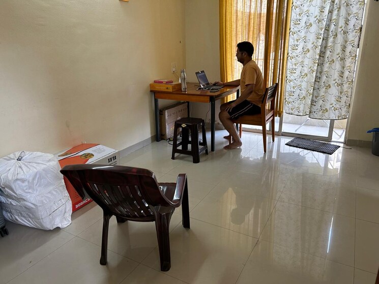 Living Room, amanora-metro-tower 1 Bedroom 650 Sq.Ft. Apartment In Hadapsar Pune 7836622