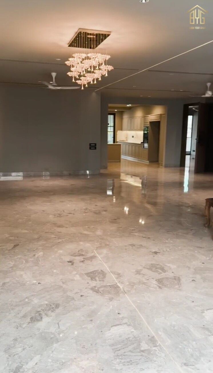 Living Room, new rajinder nagar 5 Bedroom 660 Sq.Yd. Builder Floor In New Rajinder Nagar Delhi 7836766